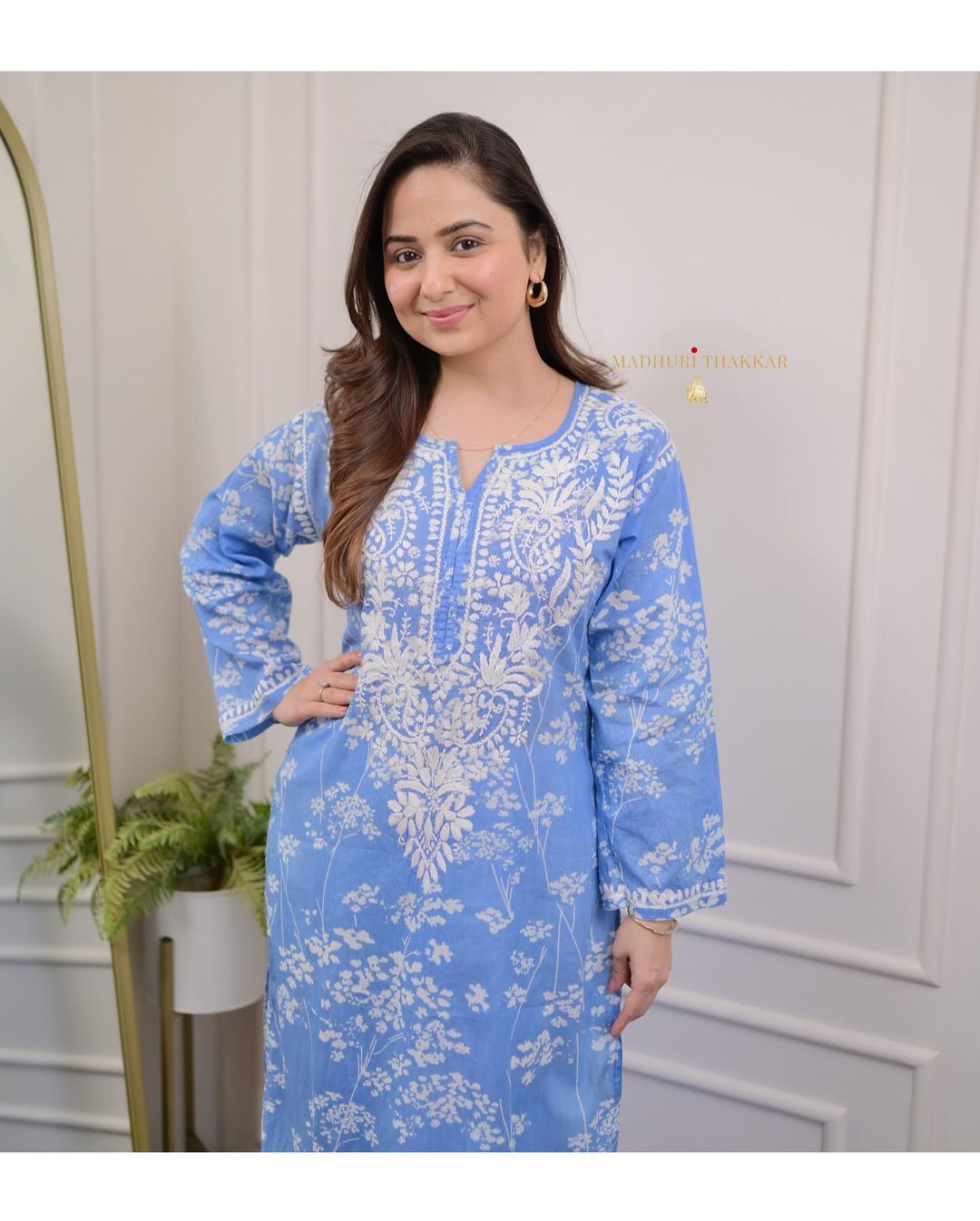 Chikankari Mul Mul Cotton Kurti (RA009)